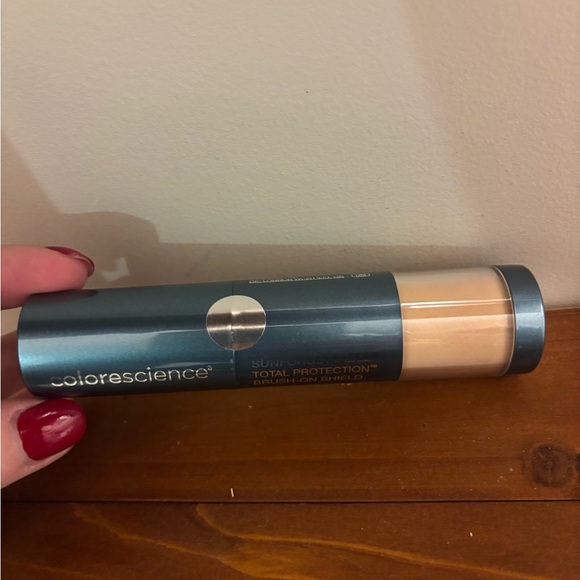 Colorescience brush on shield medium - Picture 3 of 6